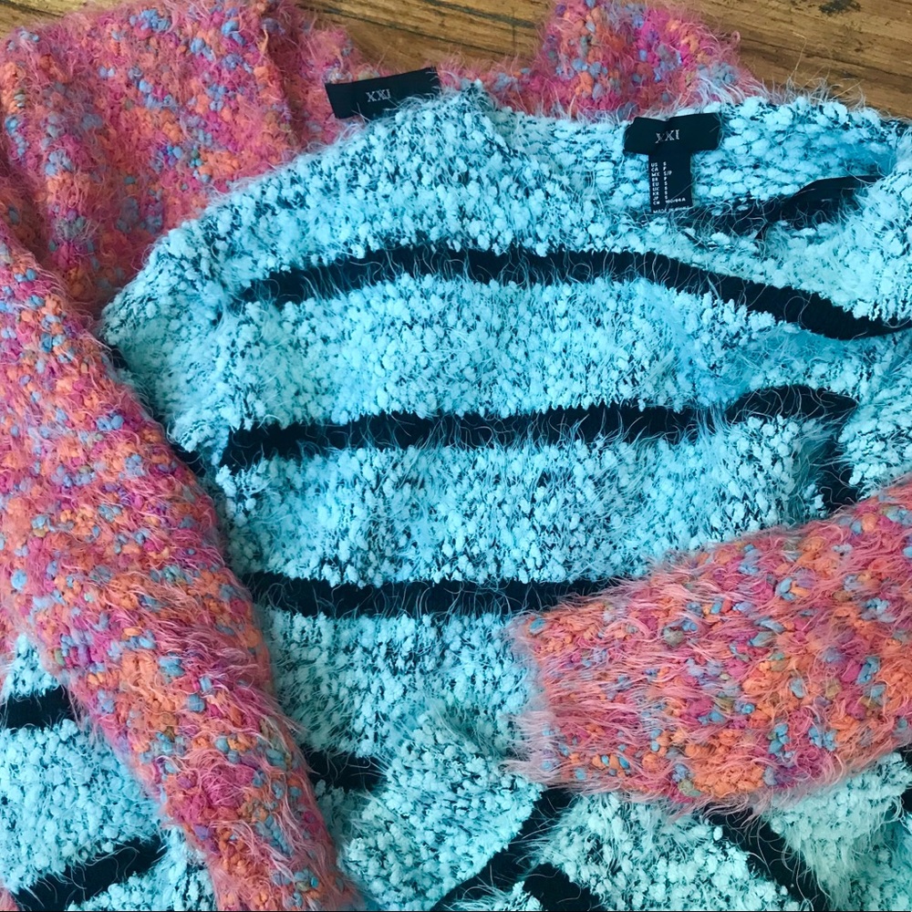 ❤️Forever 21 fuzzy sweater bundle size small ❤️